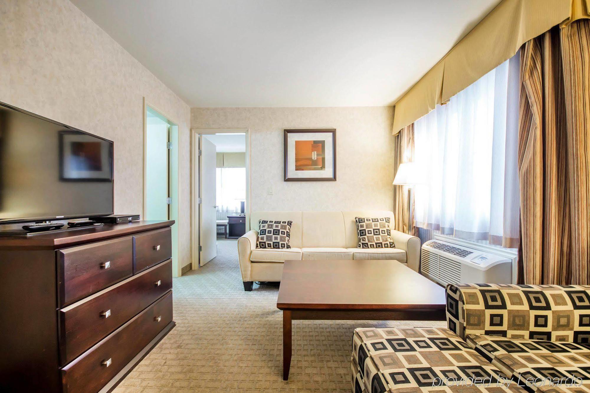 Quality Hotel & Suites Langley Kültér fotó